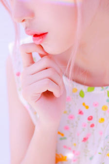 《失控》作者:蔚竹